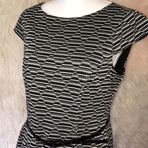 Anne Klein Dresses - Anne Klein striped dress 👗 Anne Klein Dresses - Anne Klein striped dress 👗